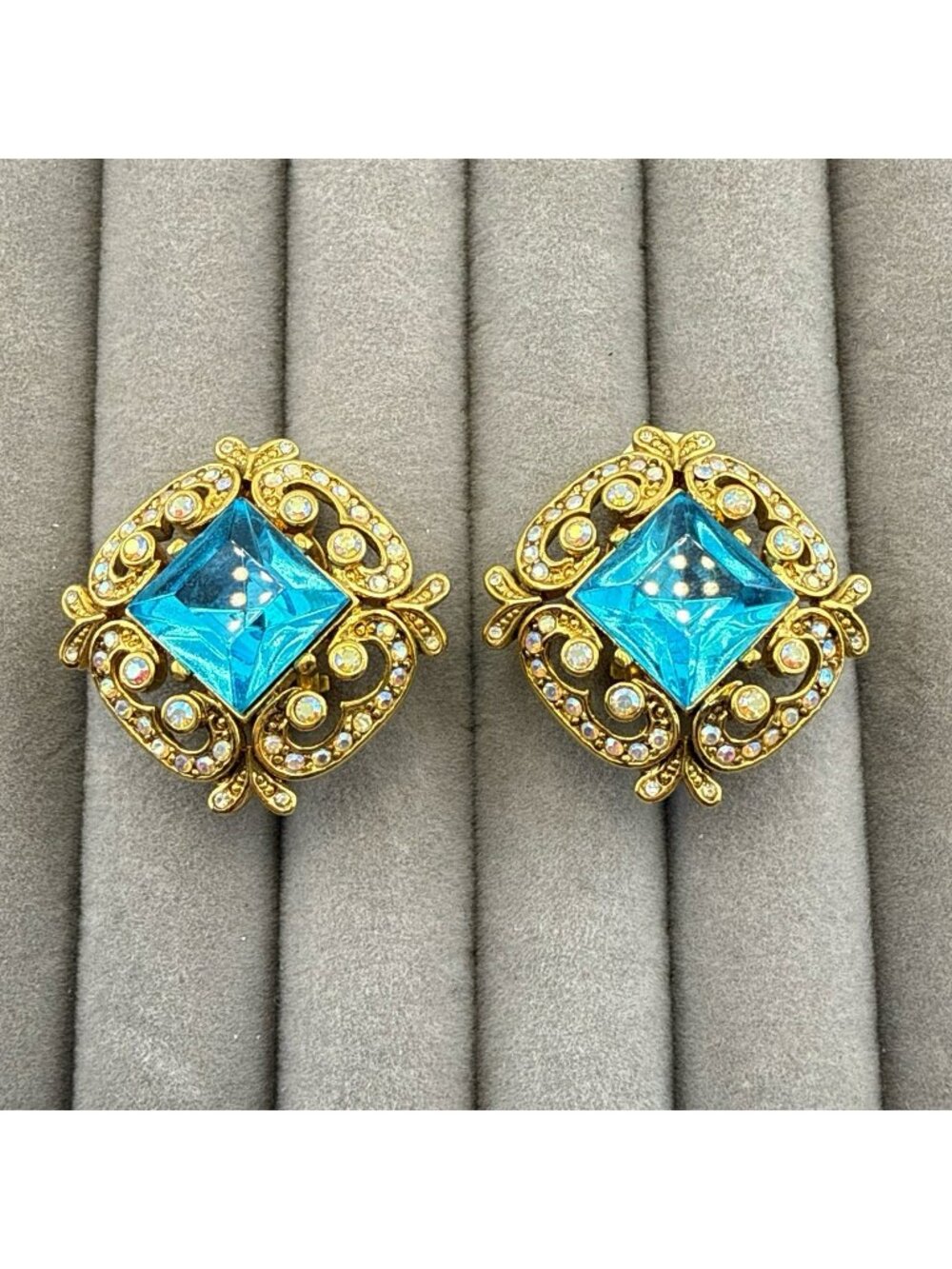 Vintage Joan Rivers Earrings Blue Rhinestone CLIP ON Gold Tone Cocktail Ornate